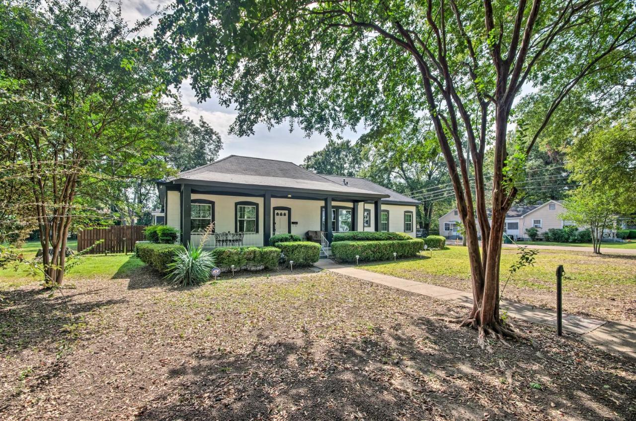 Modern Greenwood Studio Less Than 1 Mi To Downtown! Bagian luar foto