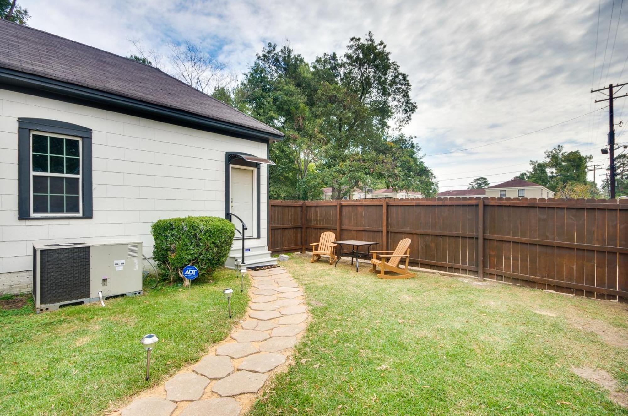 Modern Greenwood Studio Less Than 1 Mi To Downtown! Bagian luar foto